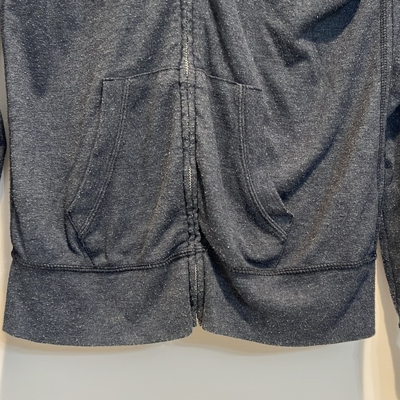 Nike grey zipper hoodie size small. In good preowned condition! - Picture 3 of 8